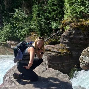 Meet your Posher, Adele